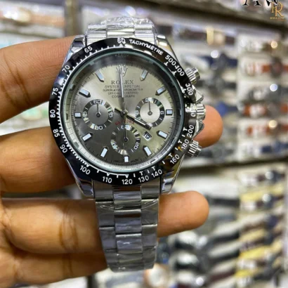 The ROLEX Daytona is a timeless classic designed for those who appreciate luxury and performance. Featuring a date-working dial and master lock, this second-copy model offers a bold, attractive look in fresh new colors — perfect for both casual outings and formal occasions. Key Features: ⌚ Date Working Dial – Stay on track with precision 🔒 Master Lock – Secure and comfortable fit 🎨 New Attractive Colours – Choose your perfect style 💯 Premium Finish – Smooth edges & detailed casing Care Instructions: Avoid exposure to strong magnetic fields and clean with a soft cloth. Why Choose This Product: Combines functionality with style, perfect for both casual and formal occasions. 💸 Price: PKR 3,500/- Only 📦 Includes Normal Box | Free Delivery & 7-Day Return Policy