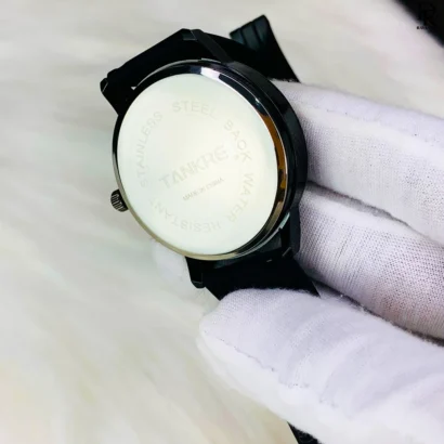 rotating dial watch Pakistan, trendy rubber strap watch, stylish men’s watch 2025, rotating bezel wristwatch, affordable fashion watch, China assembled watches, premium sporty watch